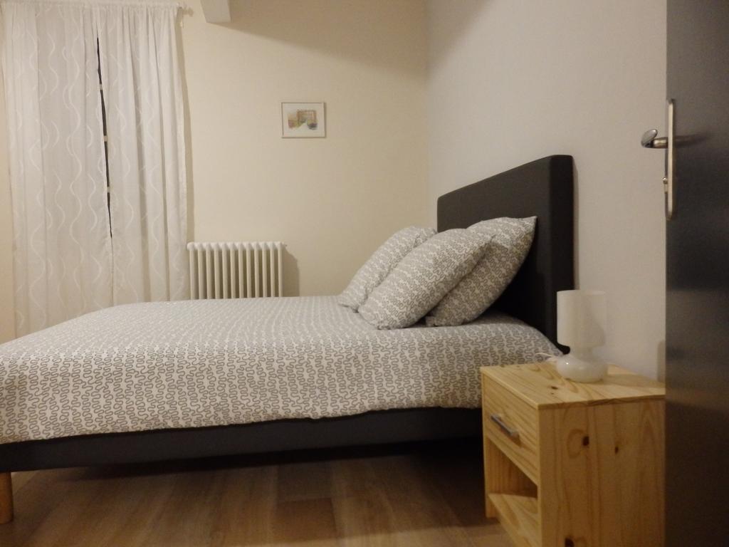 Le Merlanson Chambres D'Hotes Bez-et-Esparon المظهر الخارجي الصورة